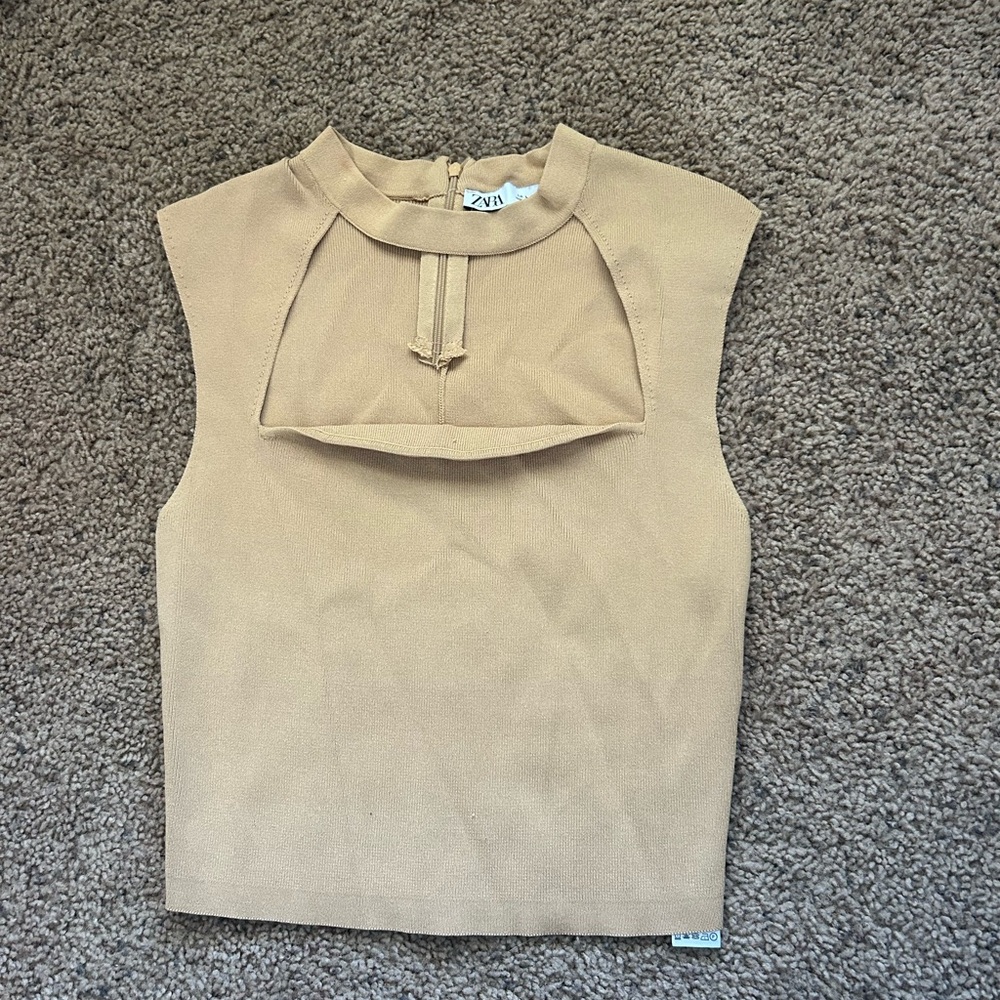 Zara Women's Beige Sleeveless Top